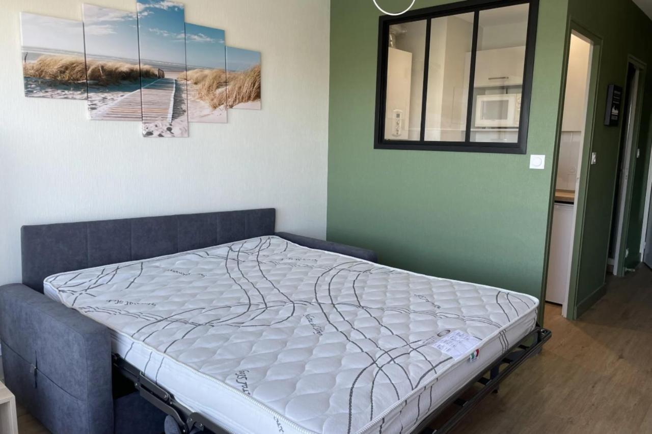 Pretty And Bright Studio With View On The Harbor Les Sables-dʼOlonne Exterior foto